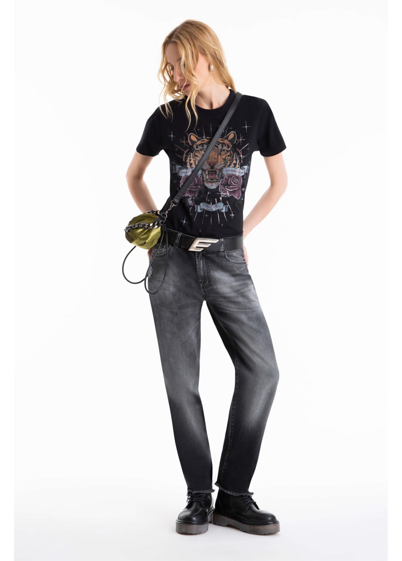 Calça Jeans Intense Black Mom Black