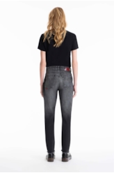Calça Jeans Intense Black Mom Black