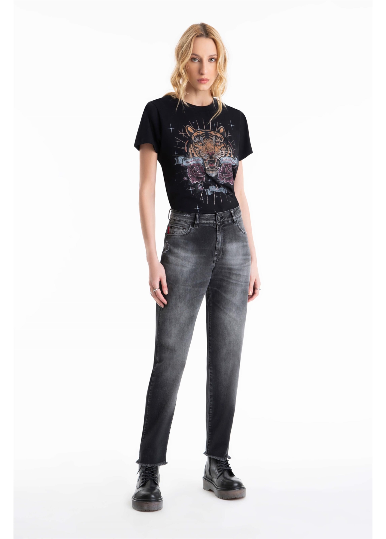 Calça Jeans Intense Black Mom Black
