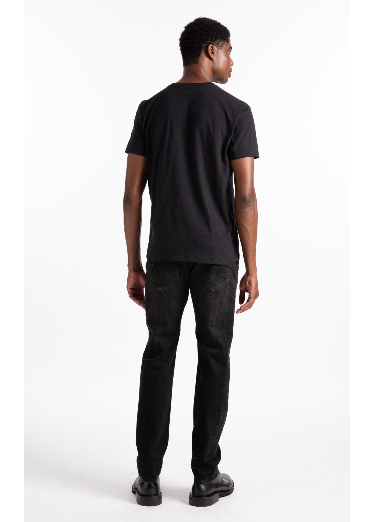 Calça Jeans Intense Black (Slim) Filigrana Lav.Escuro C/ Rede e Jato