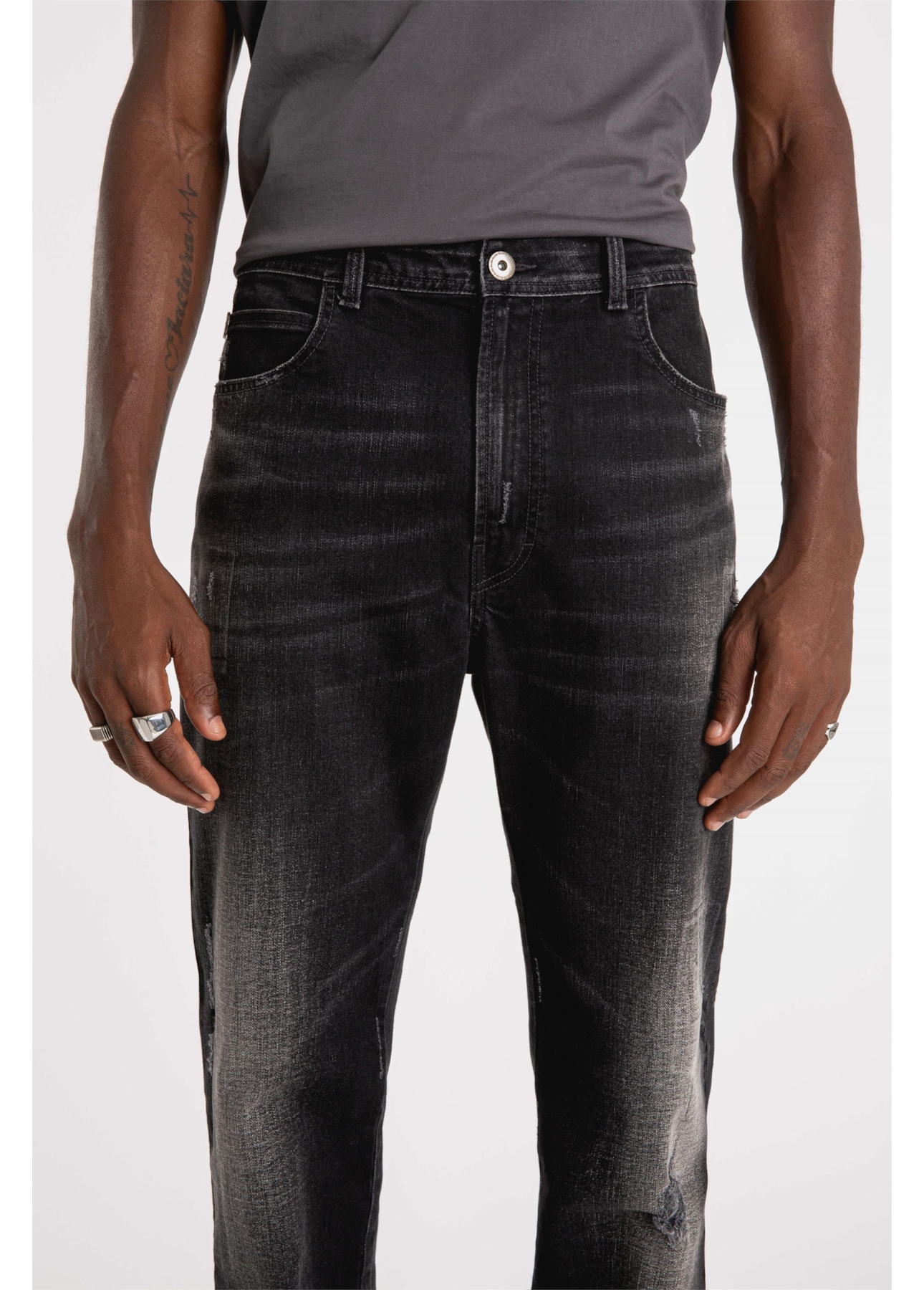 Calça Jeans Intense Black Slim  Lav. Black C/ Cerzidos