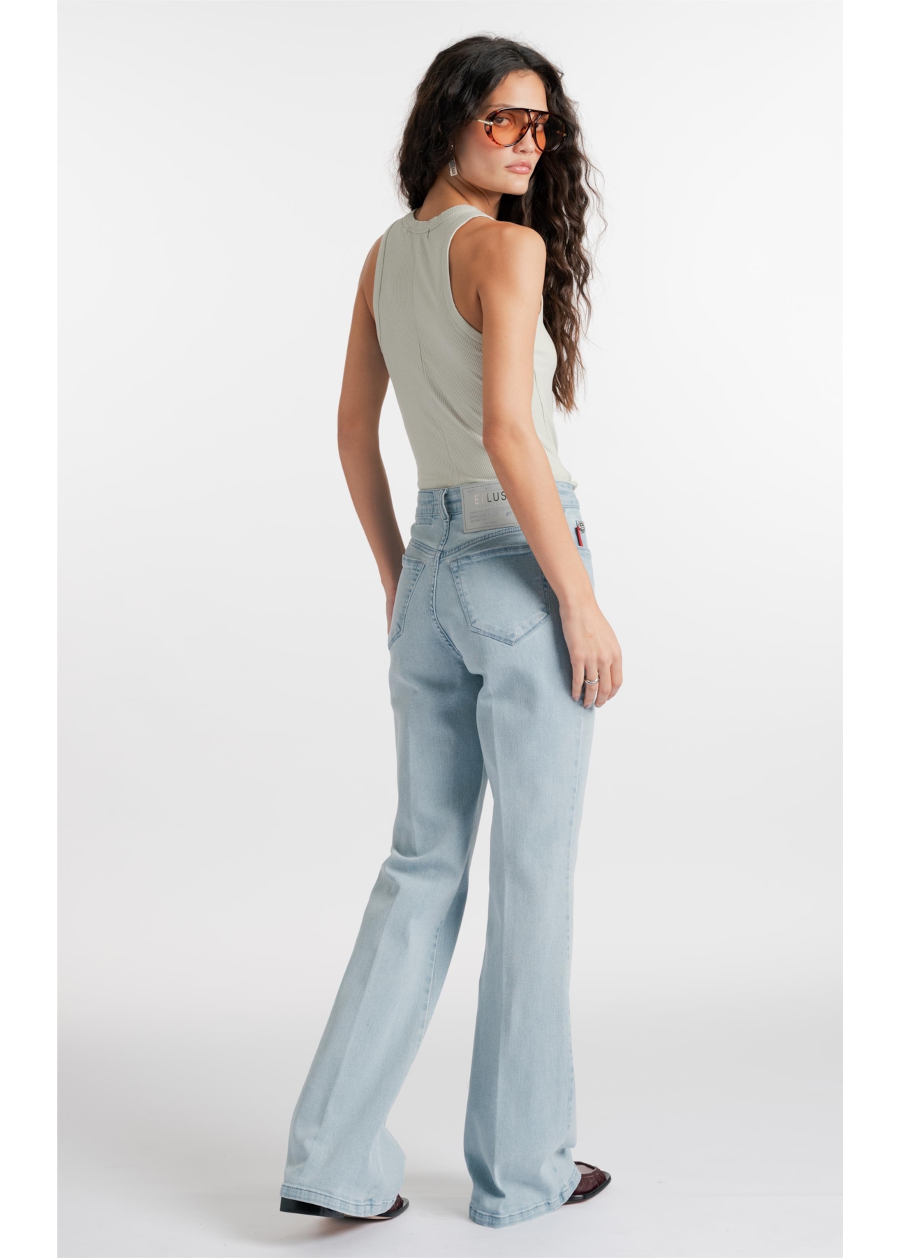 Calça Jeans New Flare Lav. Claro Total