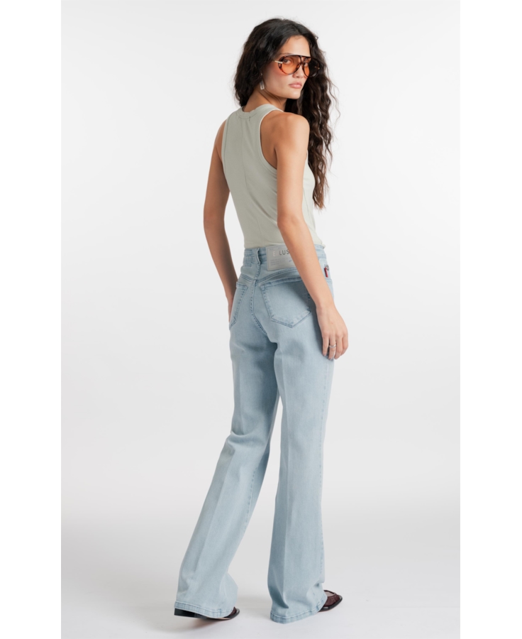 Calça Jeans New Flare Lav. Claro Total