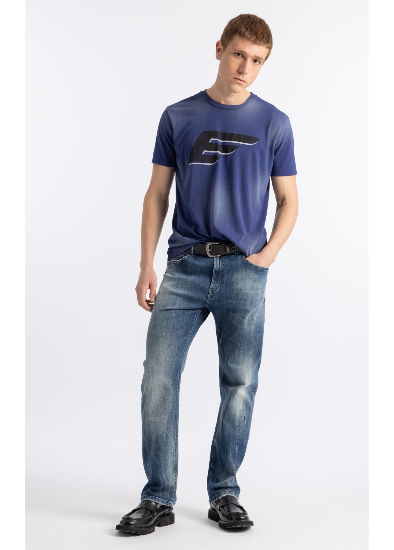 Calça Jeans  Stretch Skinny Lav. Médio C/ Tie Dye e Puídos