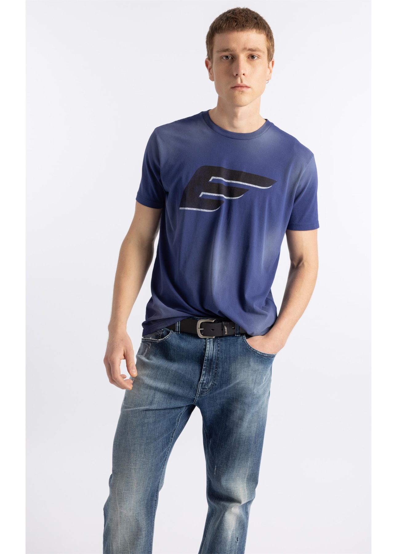 Calça Jeans  Stretch Skinny Lav. Médio C/ Tie Dye e Puídos
