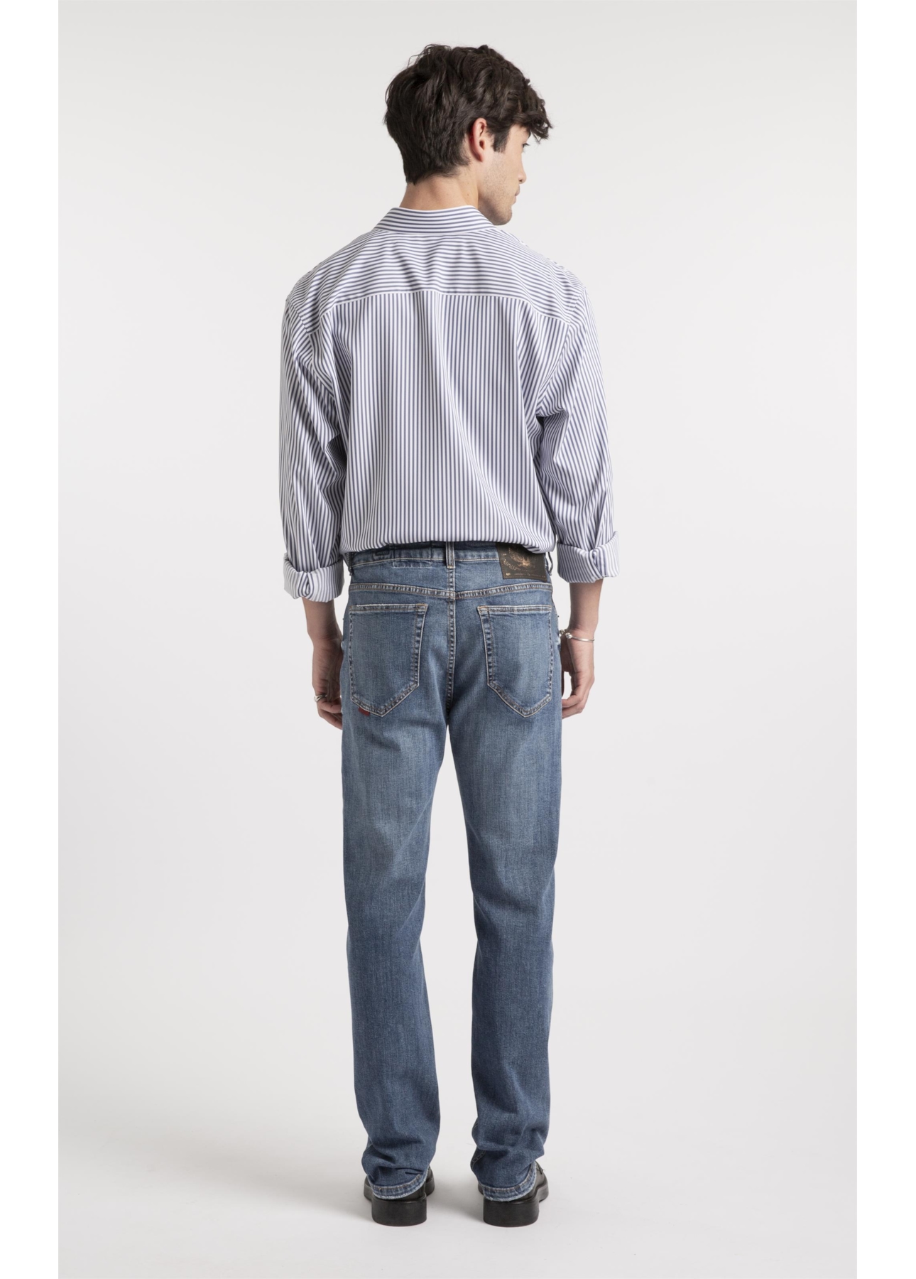 Calça Jeans Stretch Slim Lav. Medio C/ Grampos