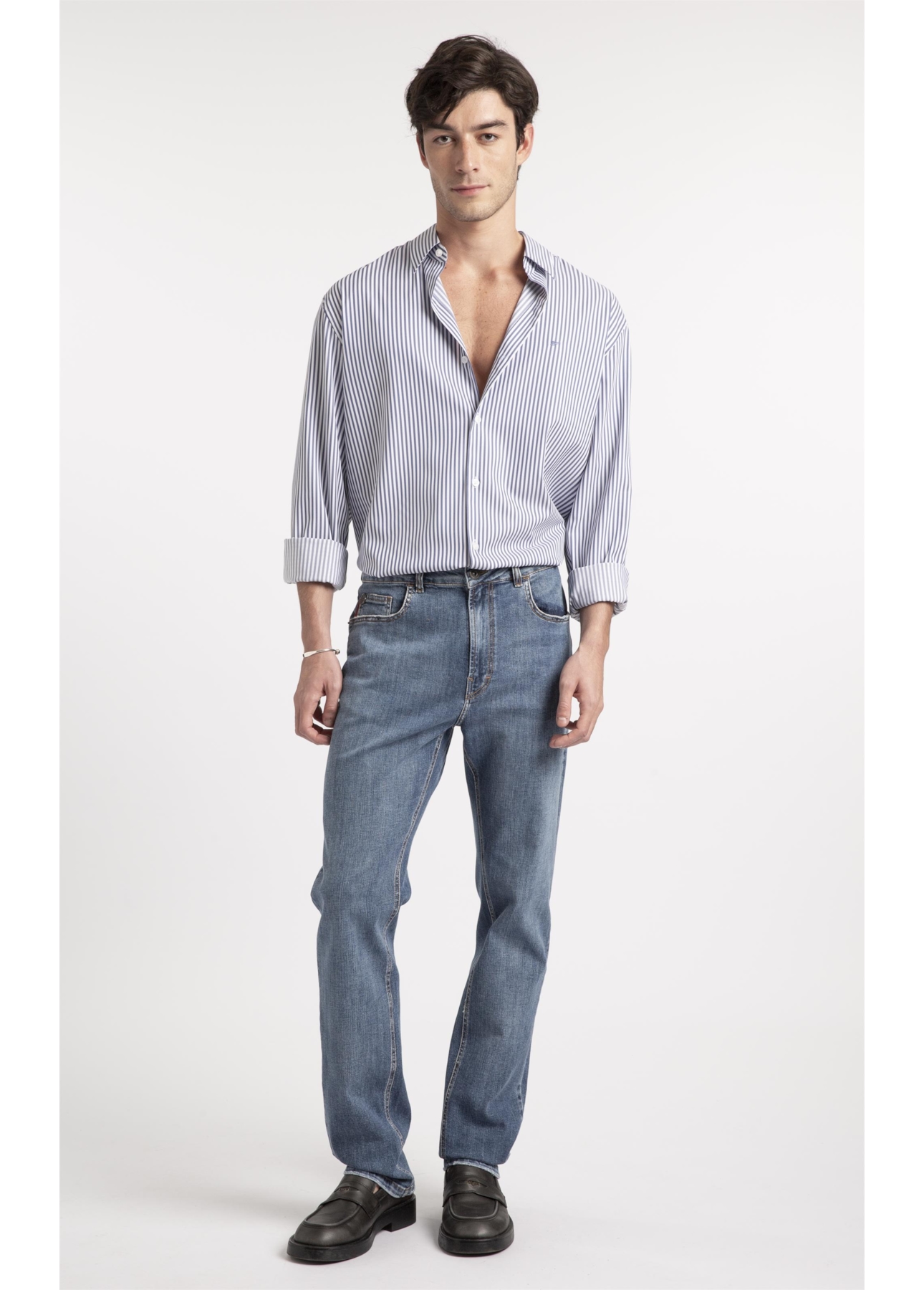 Calça Jeans Stretch Slim Lav. Medio C/ Grampos