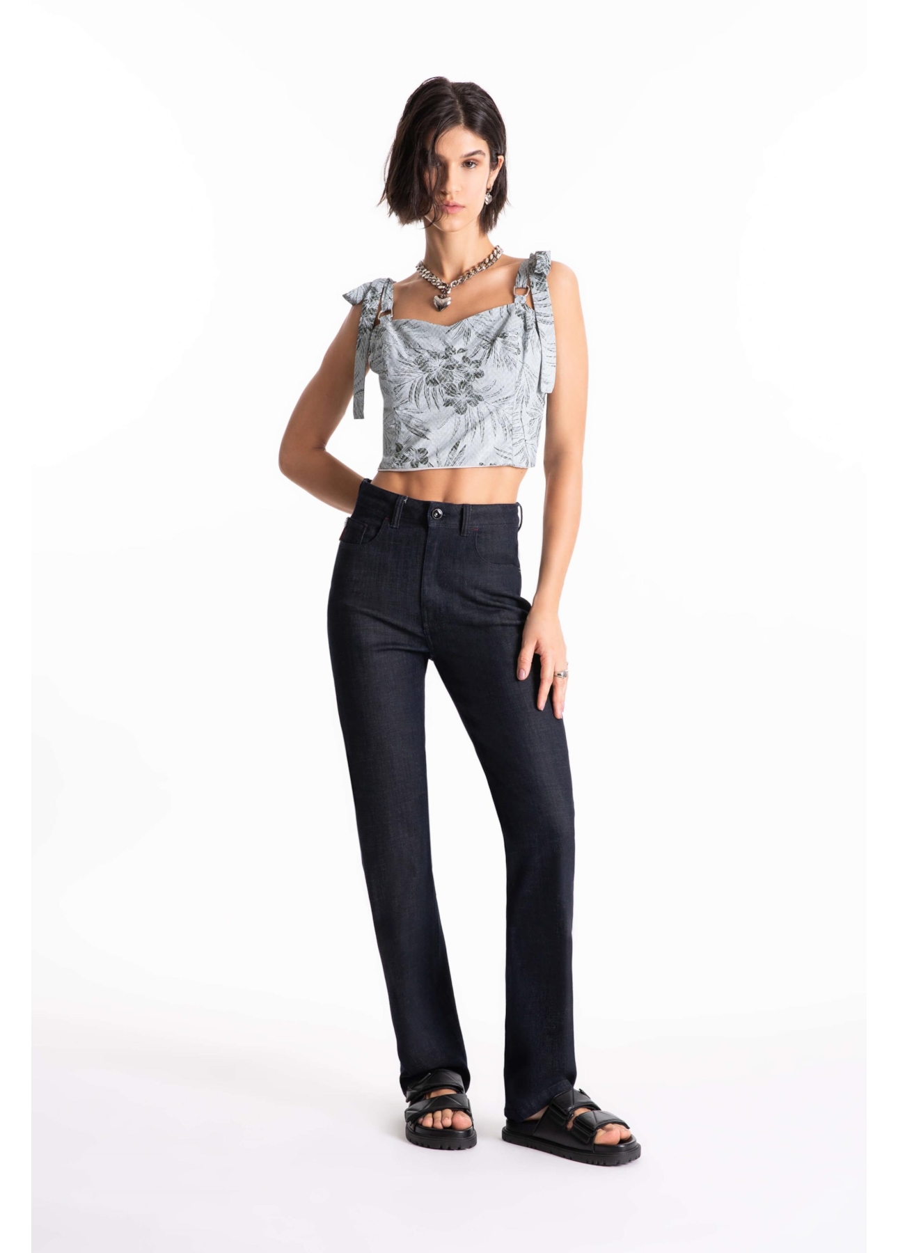 Calça Jeans Visco Indigo Reta Amaciado Com Resina