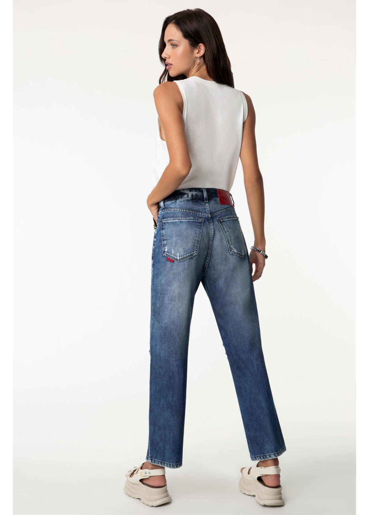 Calça Jeans Vulcan Slouch Lav.Medio C/ Rebolo