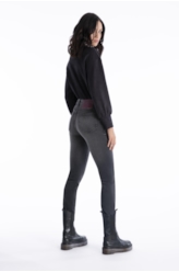 Calça Jogging Black  Lav.  Black