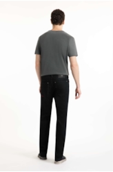 Calça Jogging Black Straight Lav.Amaciado C/ Resina