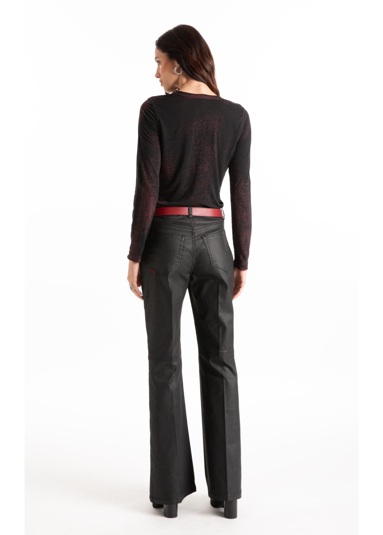 Calça Leather Color Skinny Flare Preto