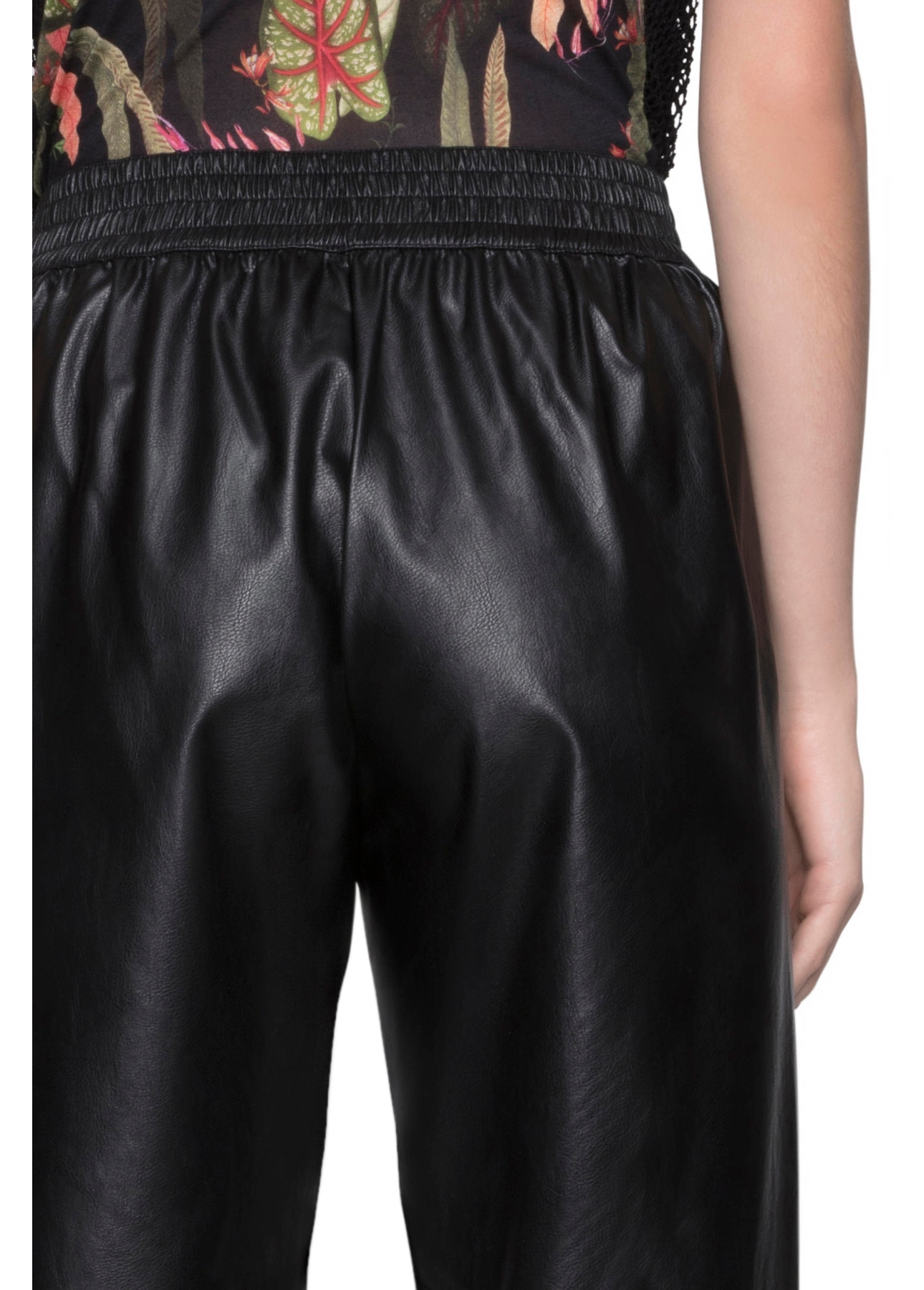 Calça Leather Skin Relax Preto