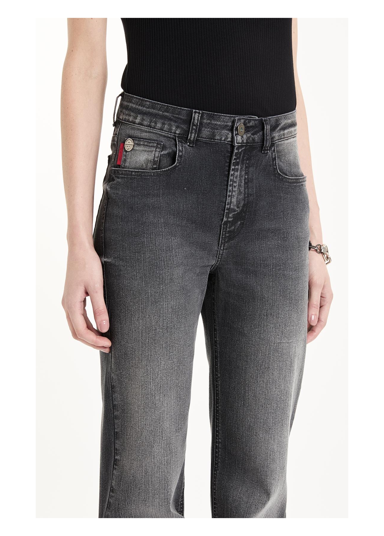 Calça Sprouting Black Gisele Flare Lav. 1935 - Escuro C/Used