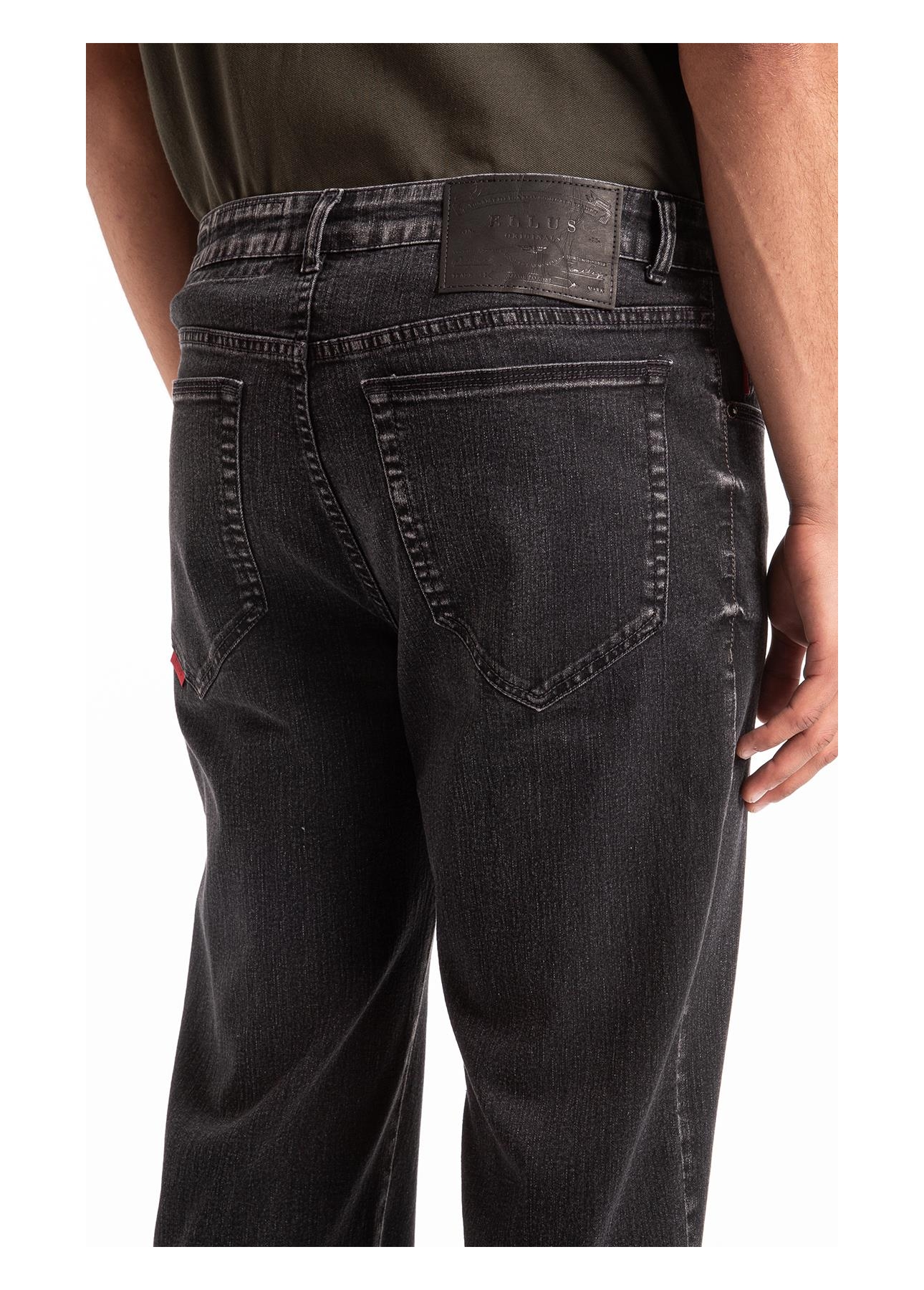 Calça Sprouting Black Straight Lav.Black