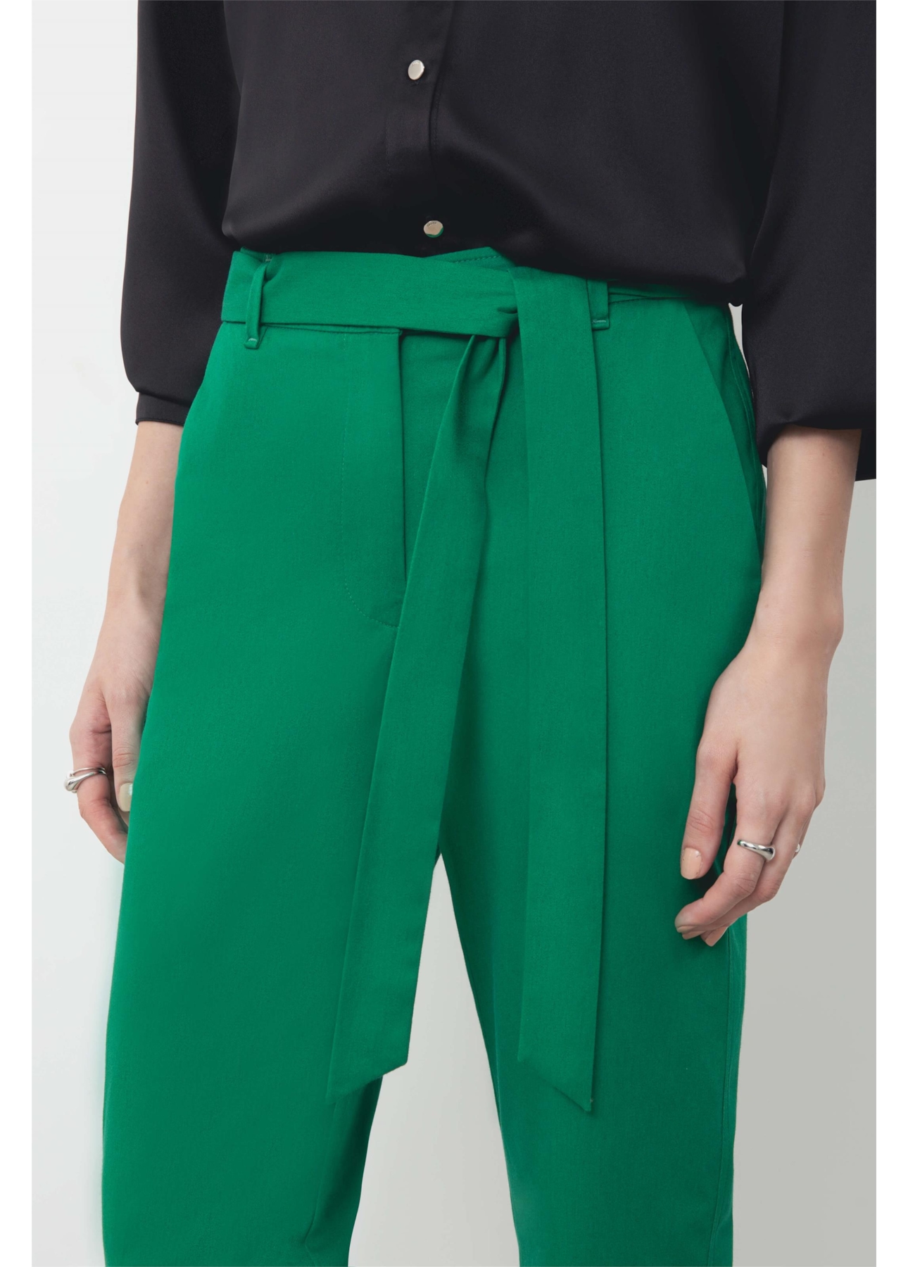 Calca Tega Carrot Pants Verde