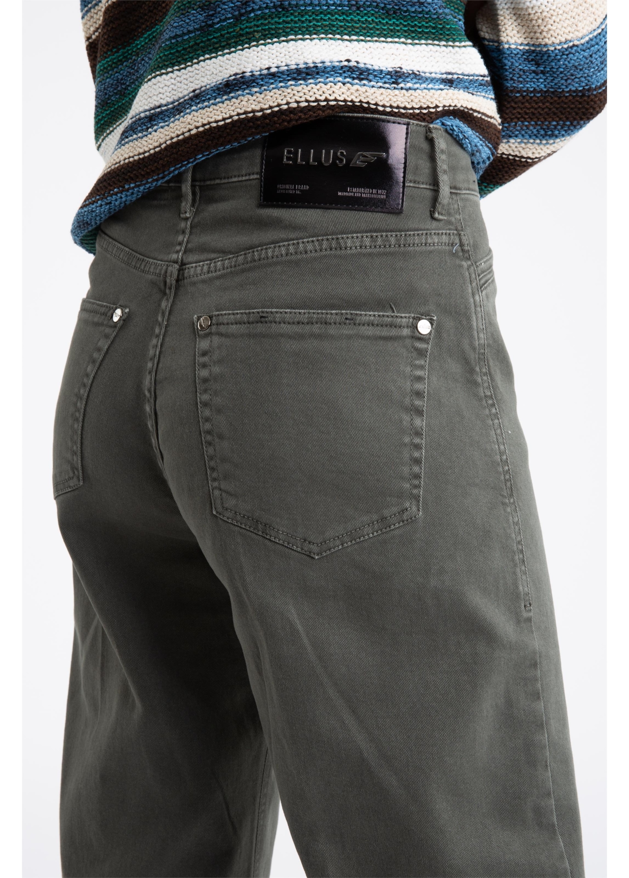 Calça Vintade Demim Color Wide Leg Cropped Verde Oliva