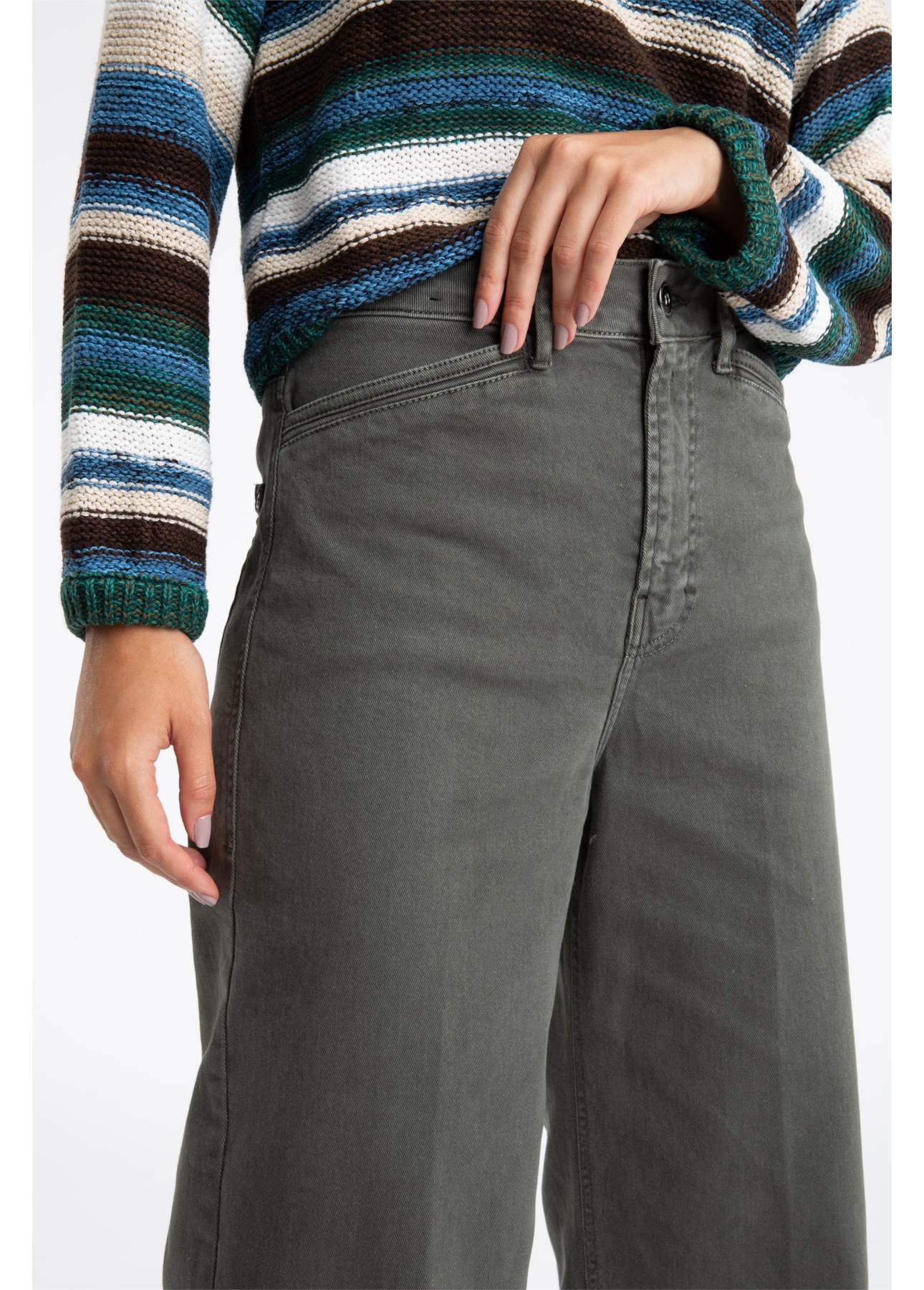 Calça Vintade Demim Color Wide Leg Cropped Verde Oliva