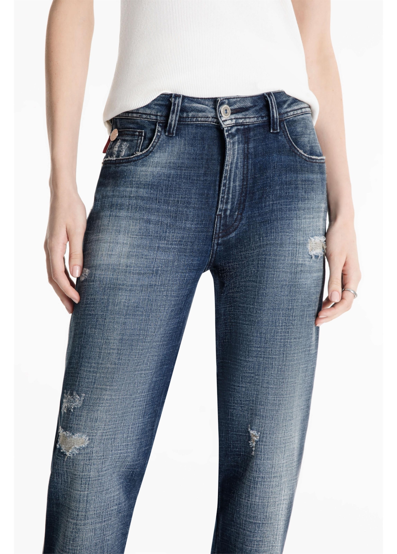 Calça Visco Indigo Elastic Mom 1885-Lav.Esc.C/ Cerzidos