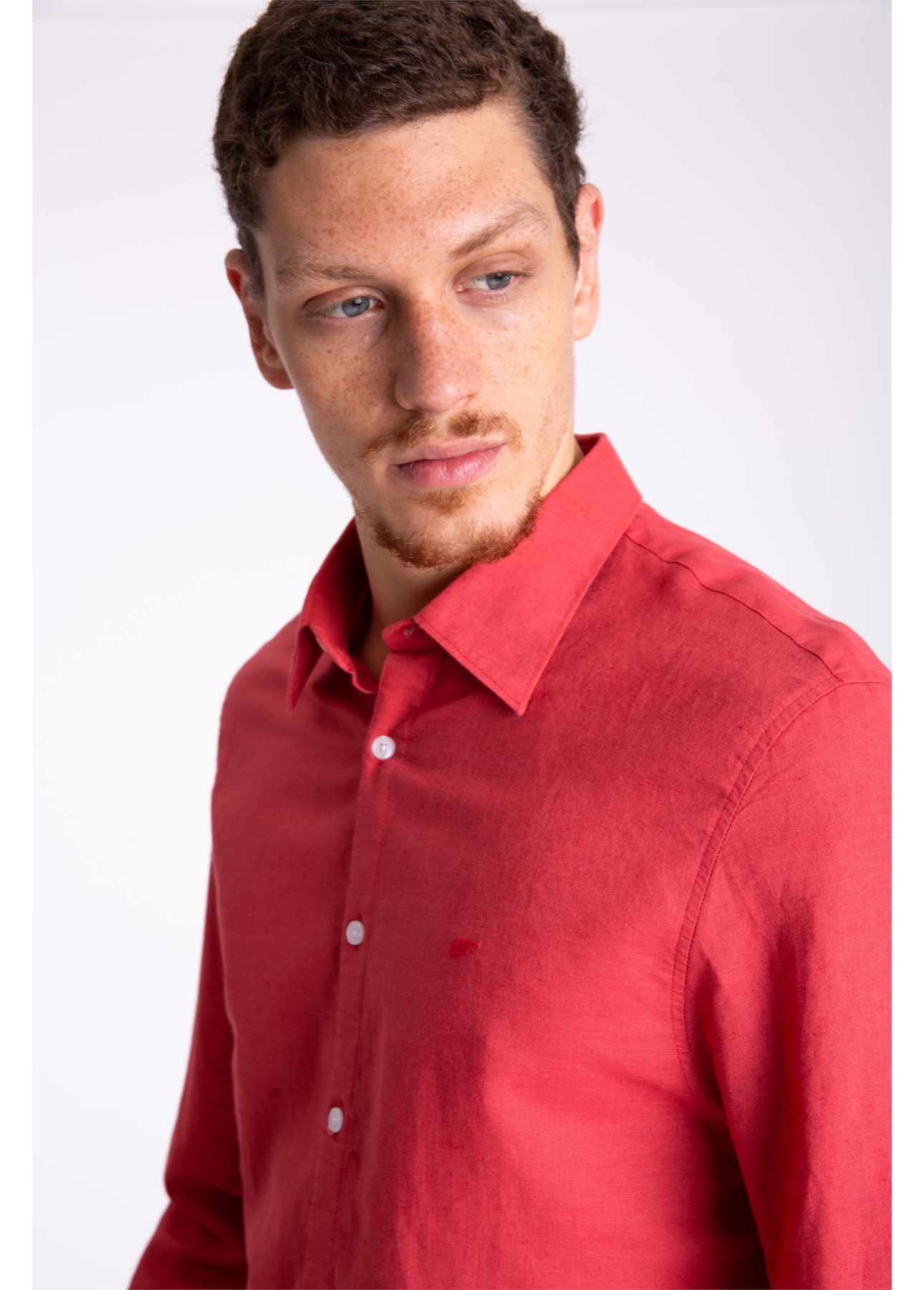Camisa Linho Classic Anatomic Cereja Aia