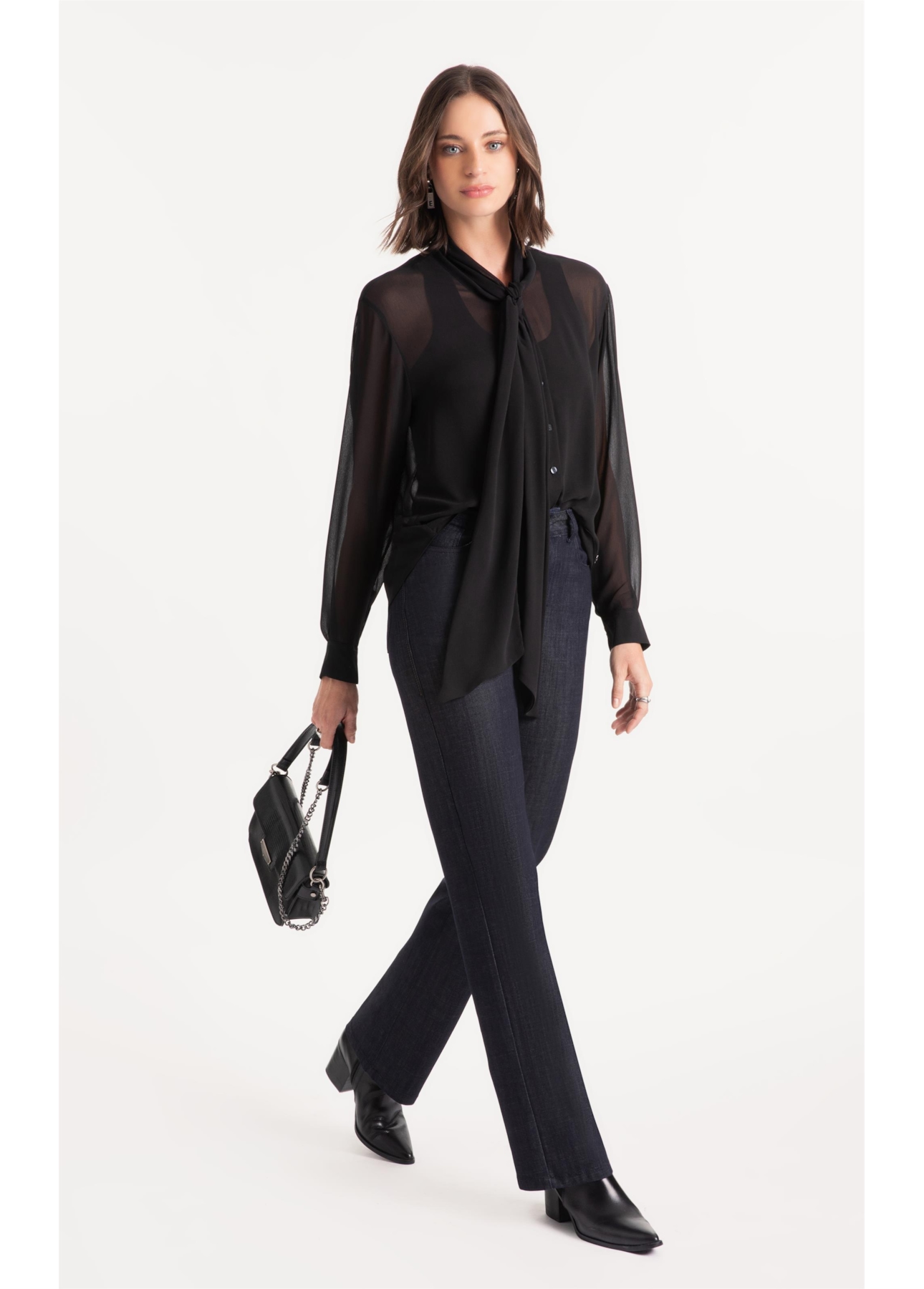 Camisa Microchiffon Lavalliere Neck Preto