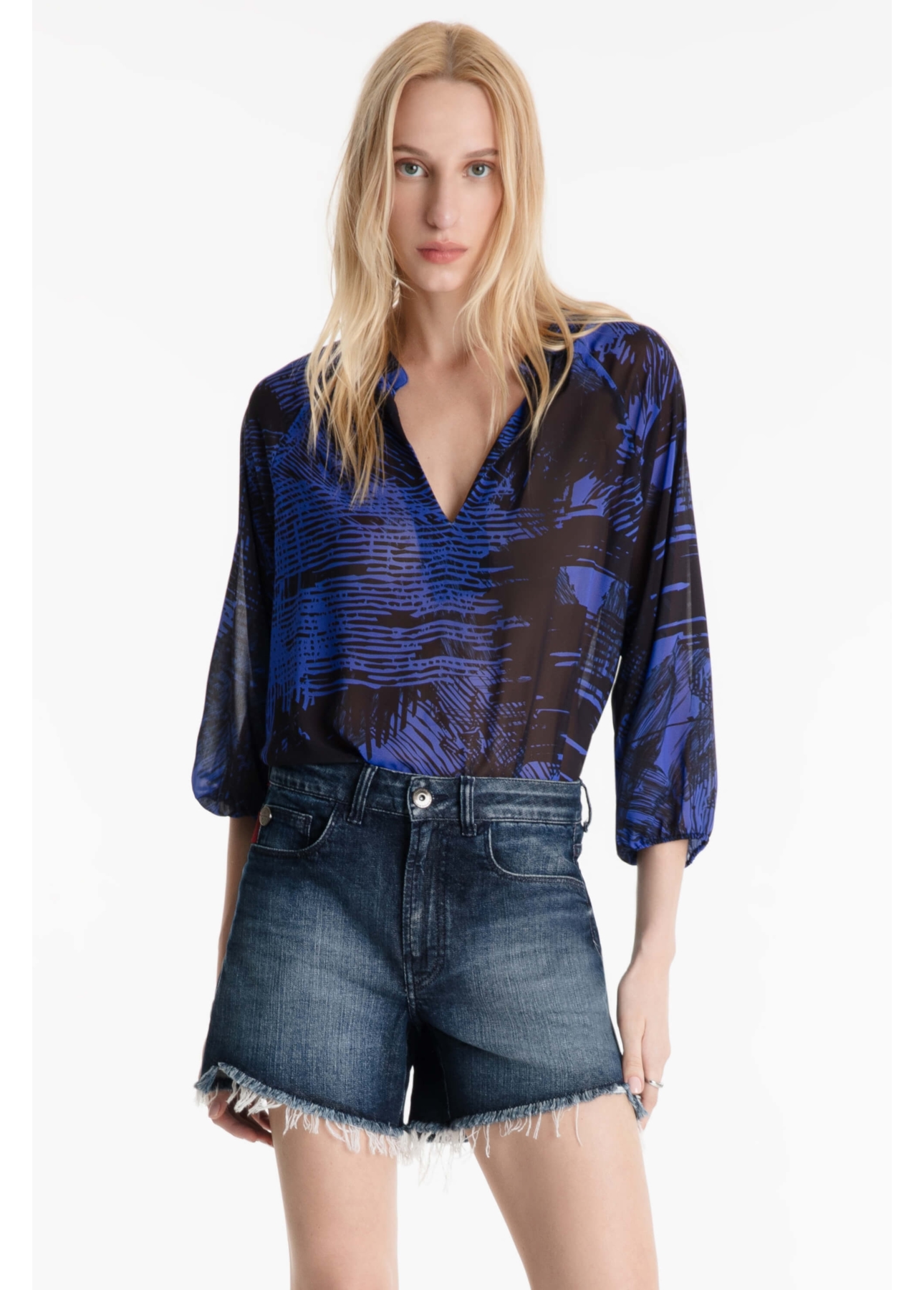Camisa Microchiffon Printed Over Padrao 4