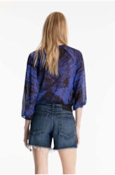 Camisa Microchiffon Printed Over Padrao 4