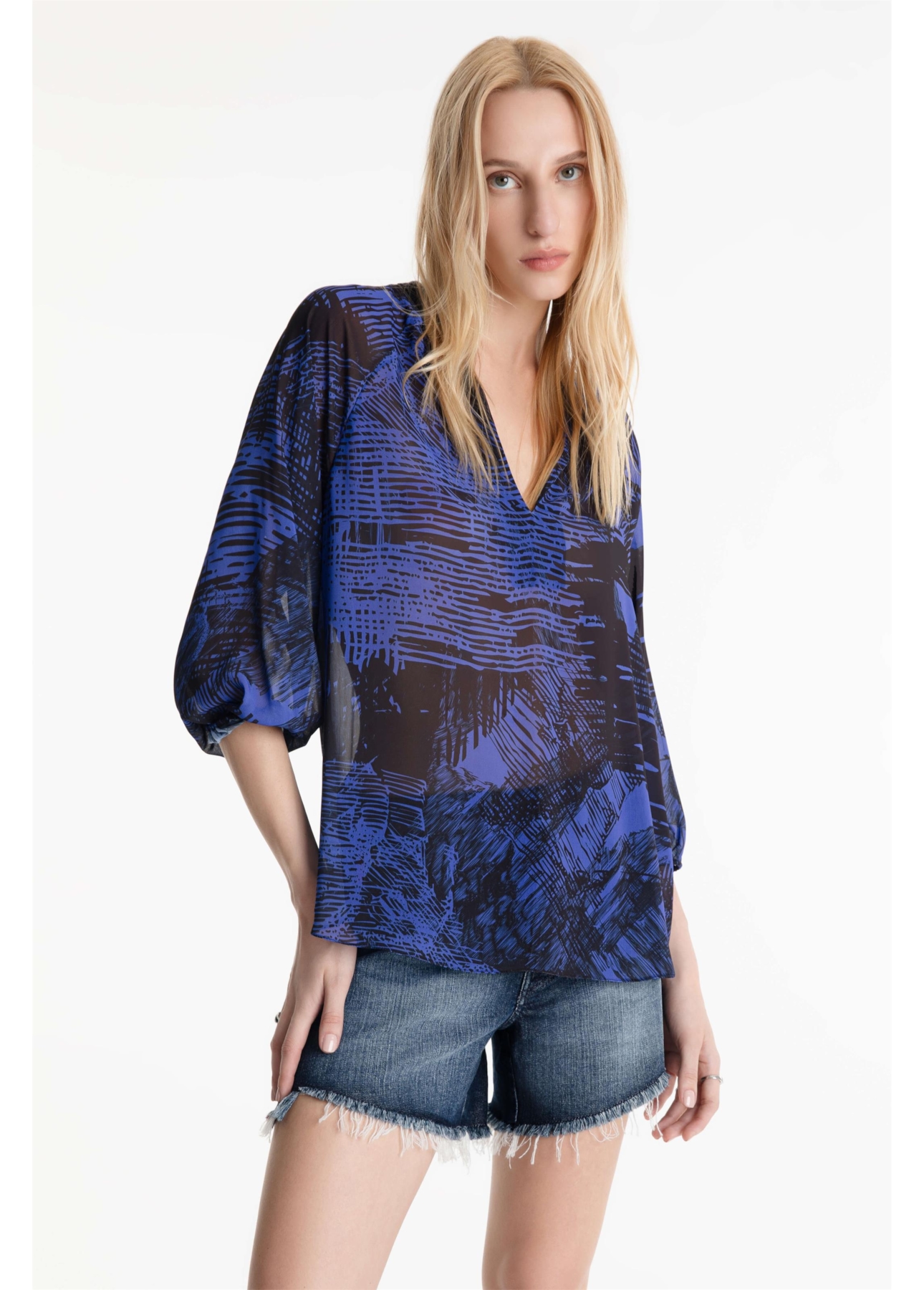 Camisa Microchiffon Printed Over Padrao 4
