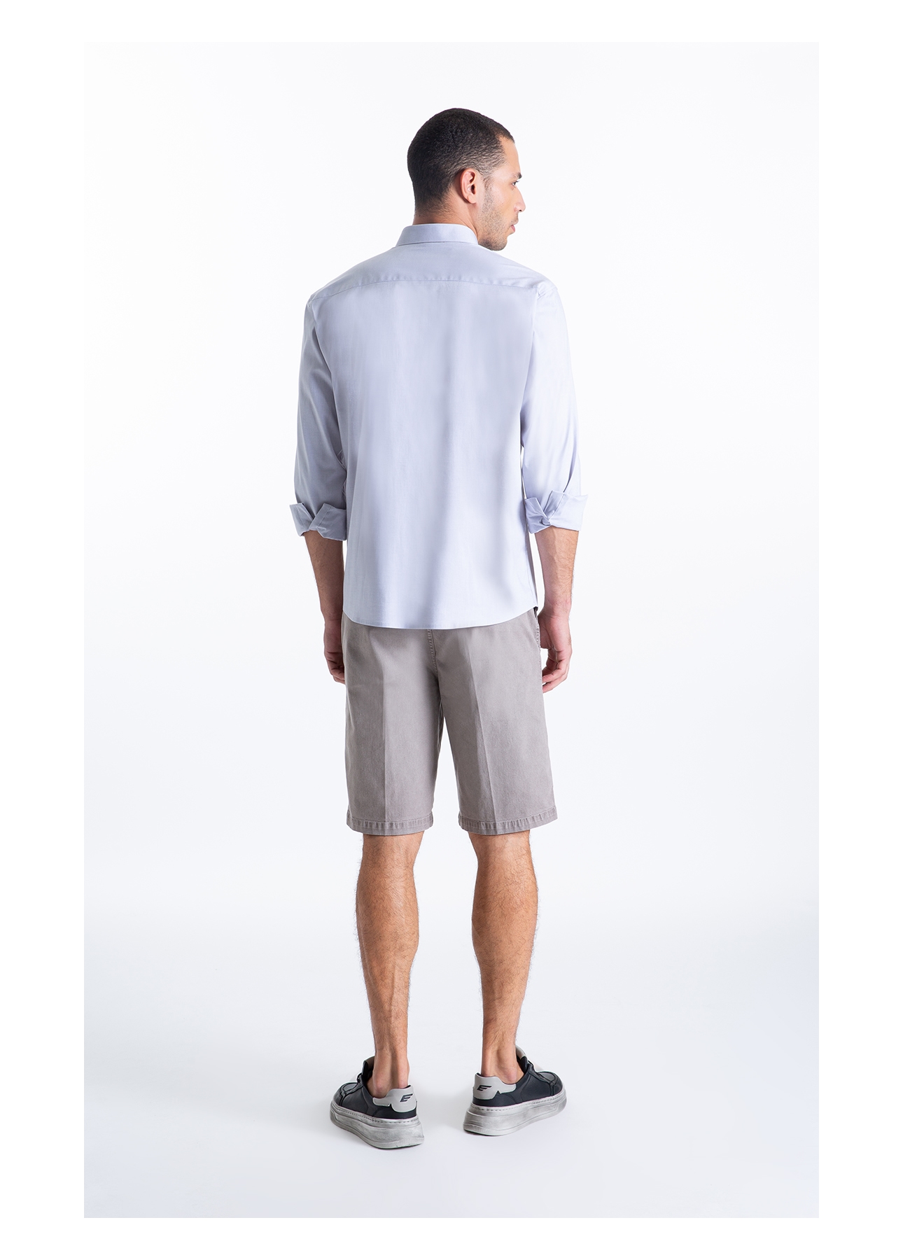 Camisa Oxfordine Slim Button Down Cinza Claro
