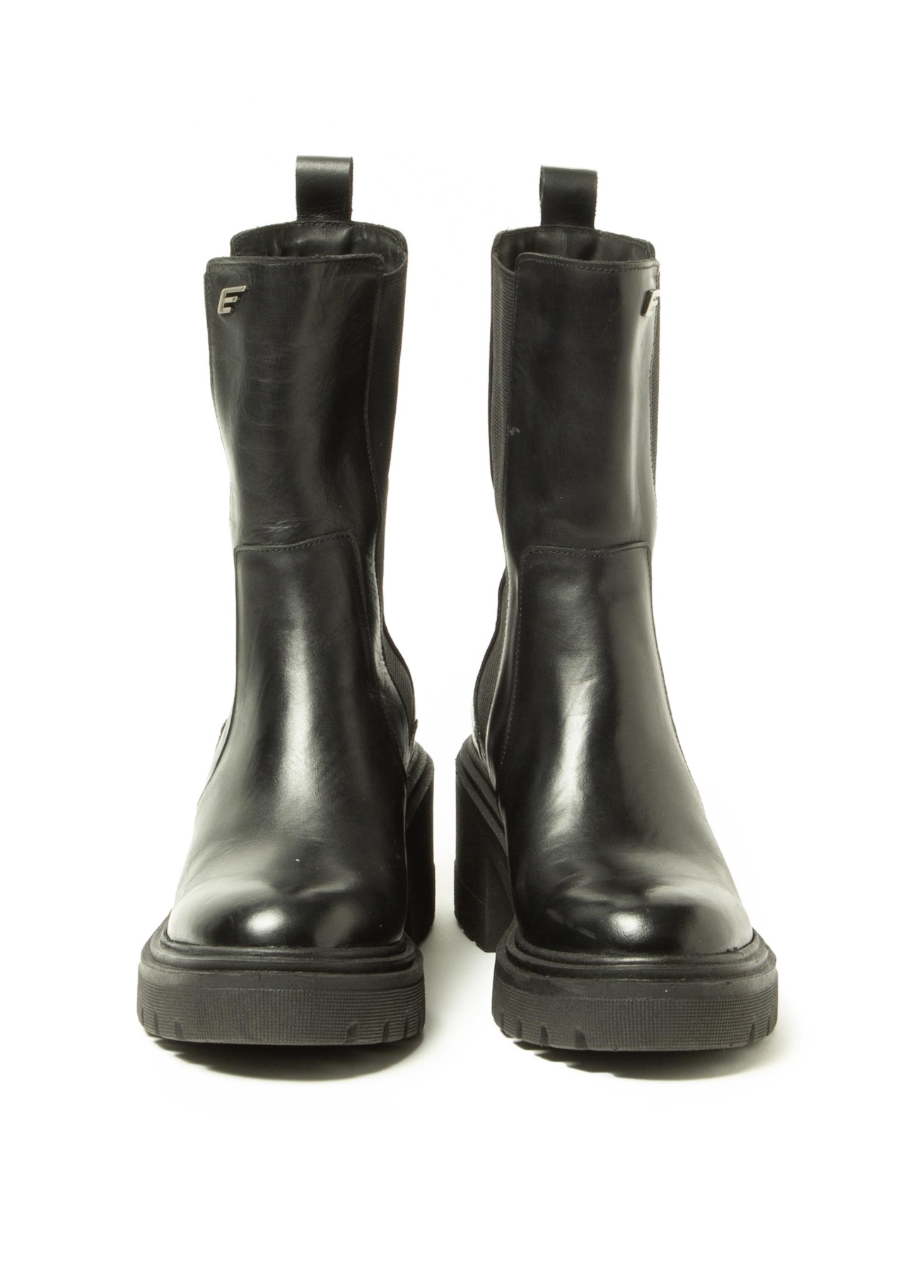 Chelsea Stella Ellus Preto