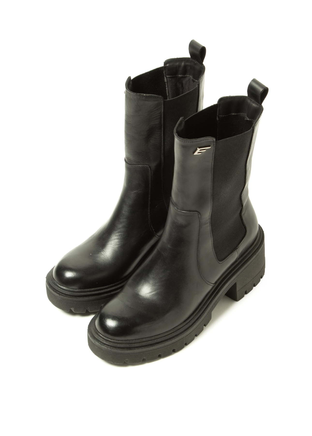 Chelsea Stella Ellus Preto