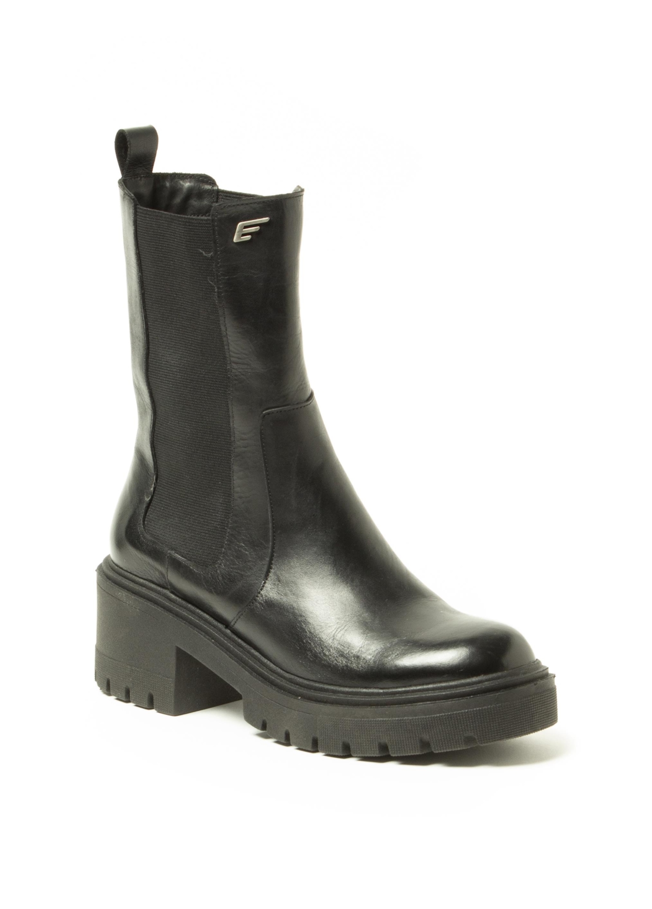 Chelsea Stella Ellus Preto