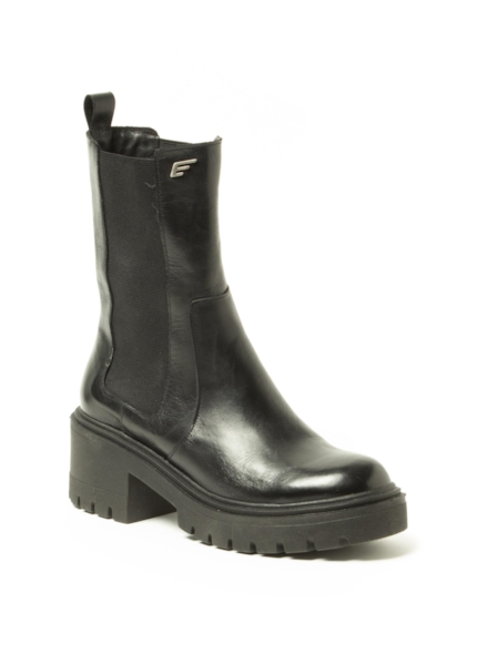 Chelsea Stella Ellus Preto