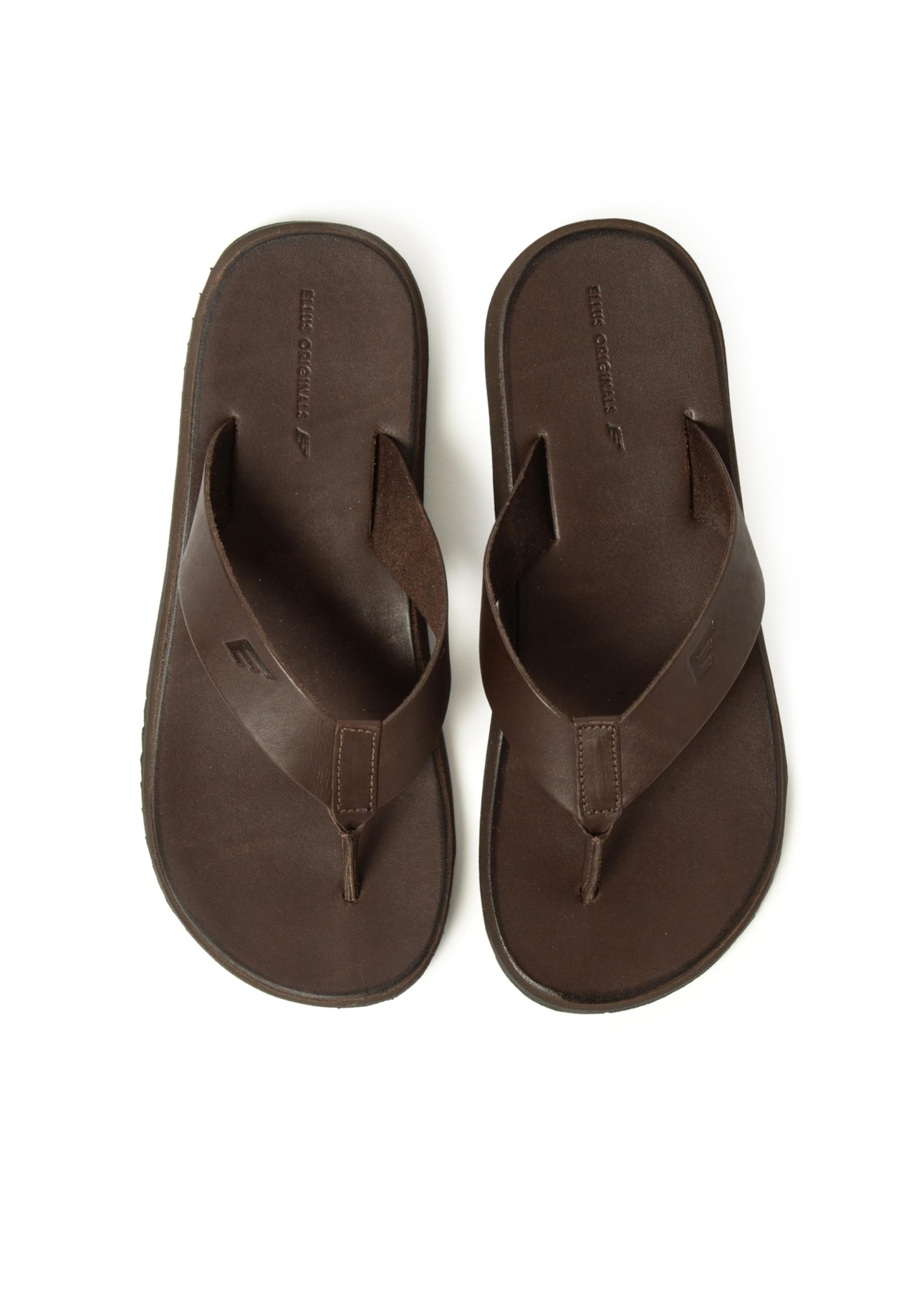 Chinelo Liam Ellus Cafe