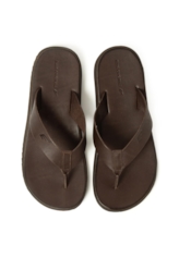 Chinelo Liam Ellus Cafe