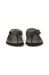 Chinelo Liam Ellus Preto