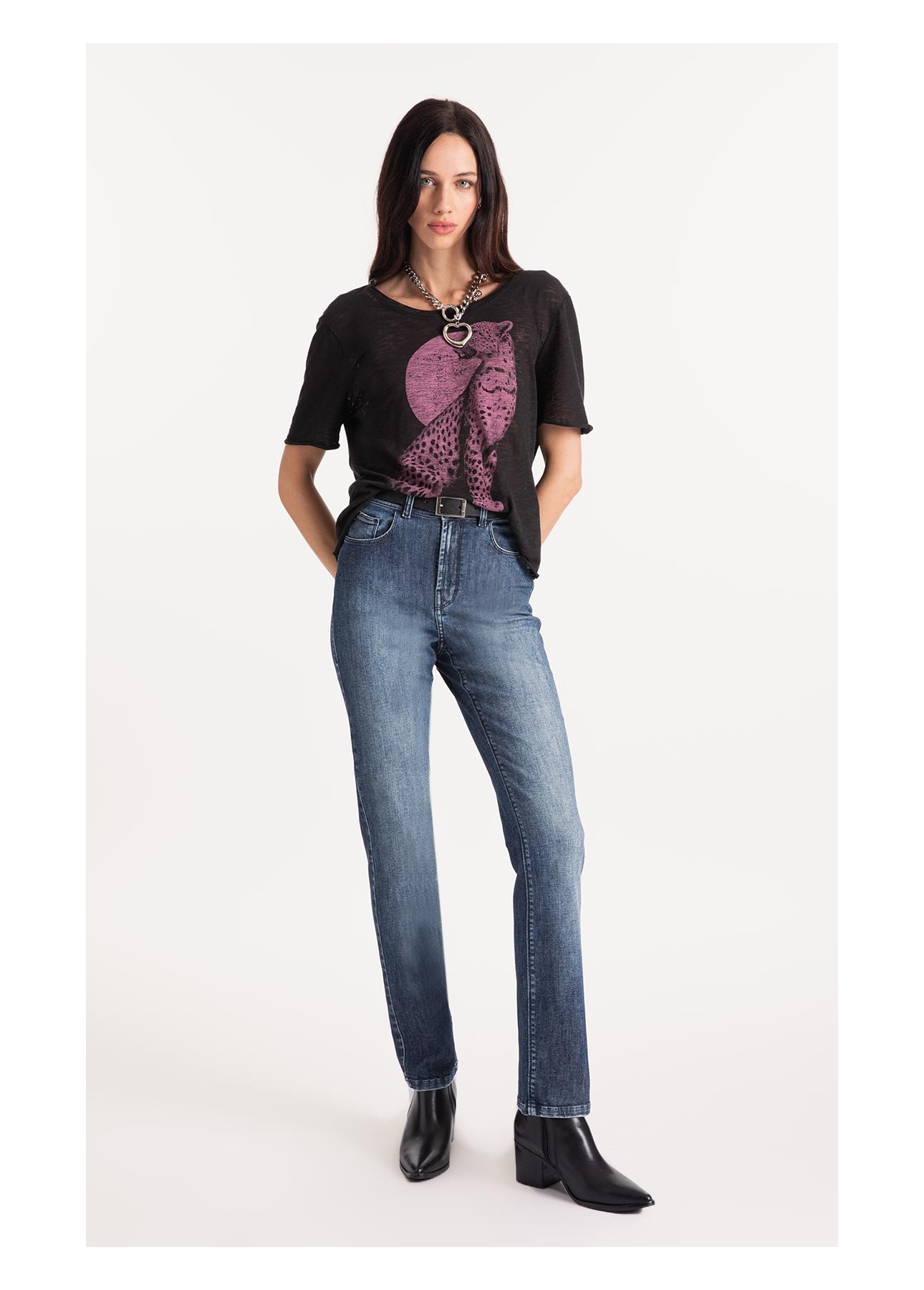 Cotton Flame Leopard Boxy Mc Preto