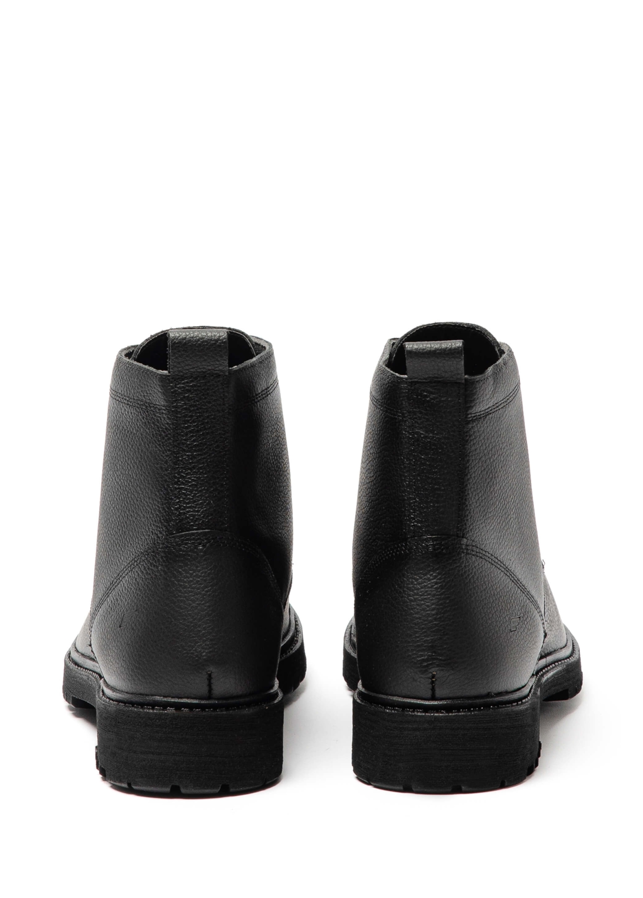 Coturno Brook Ellus Preto