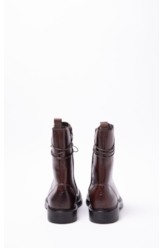 Coturno Caspian Ellus Cafe