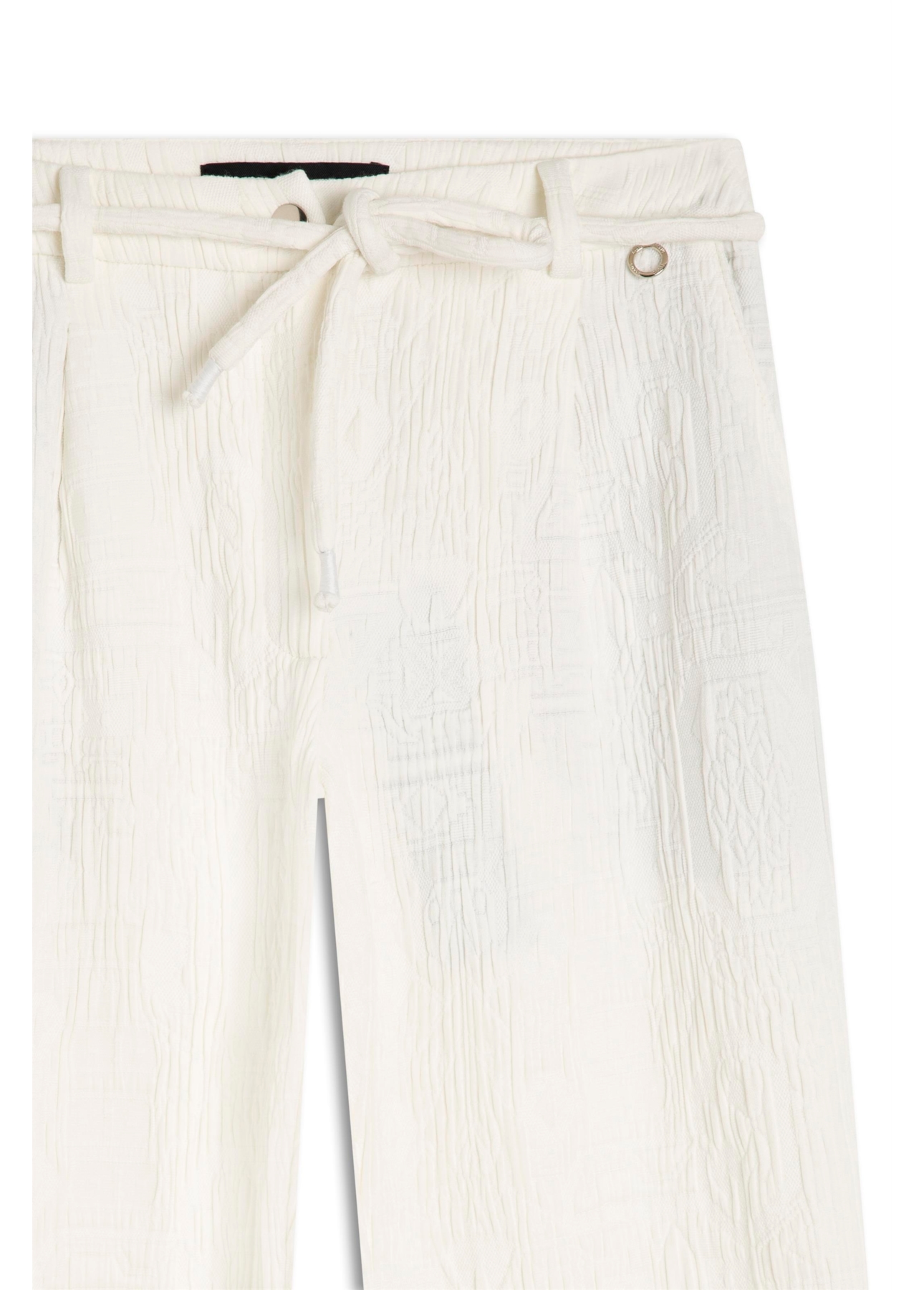 Jacquard Patheph Off White