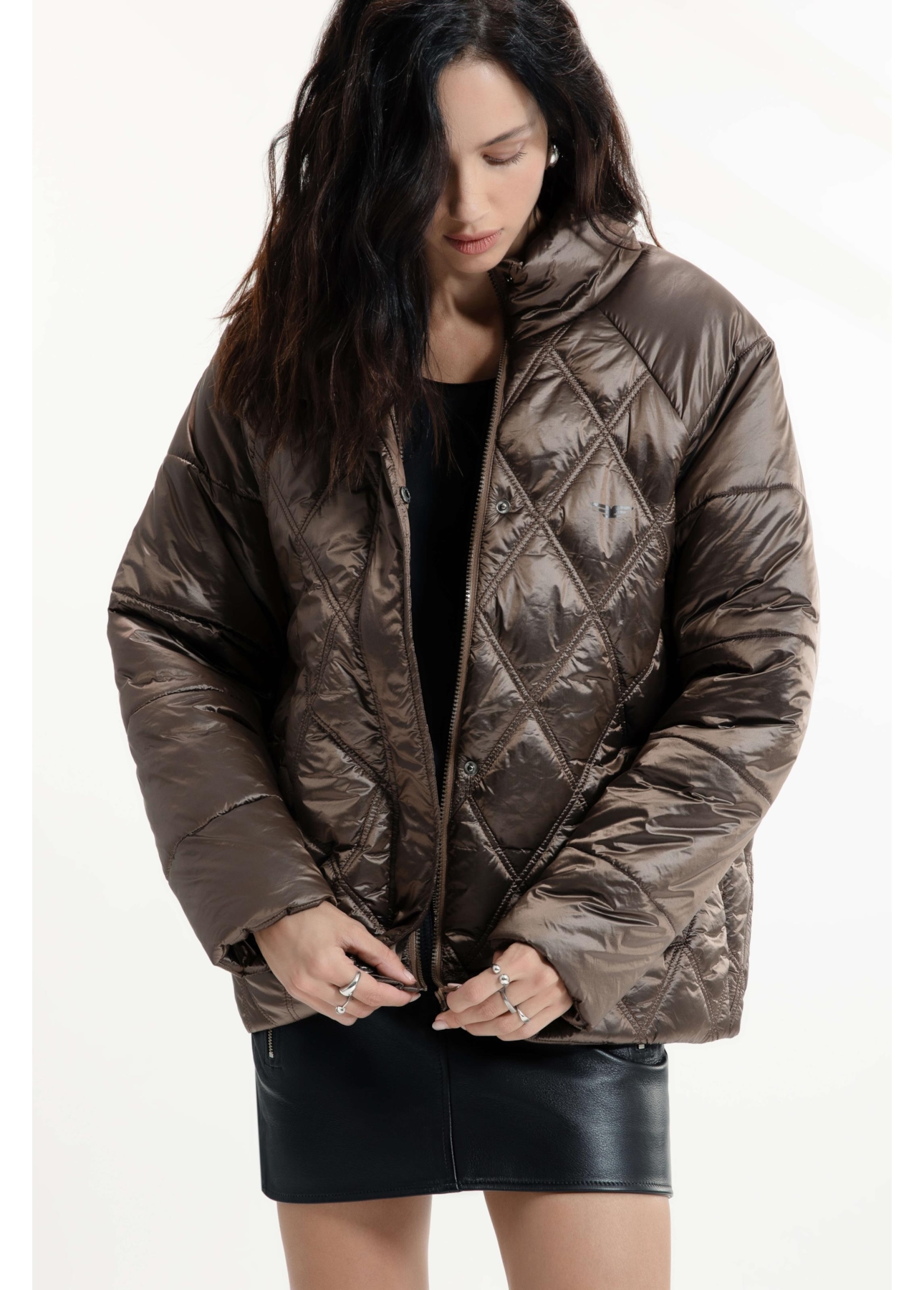 Jaqueta Puffer Metalic Raglan Bronze