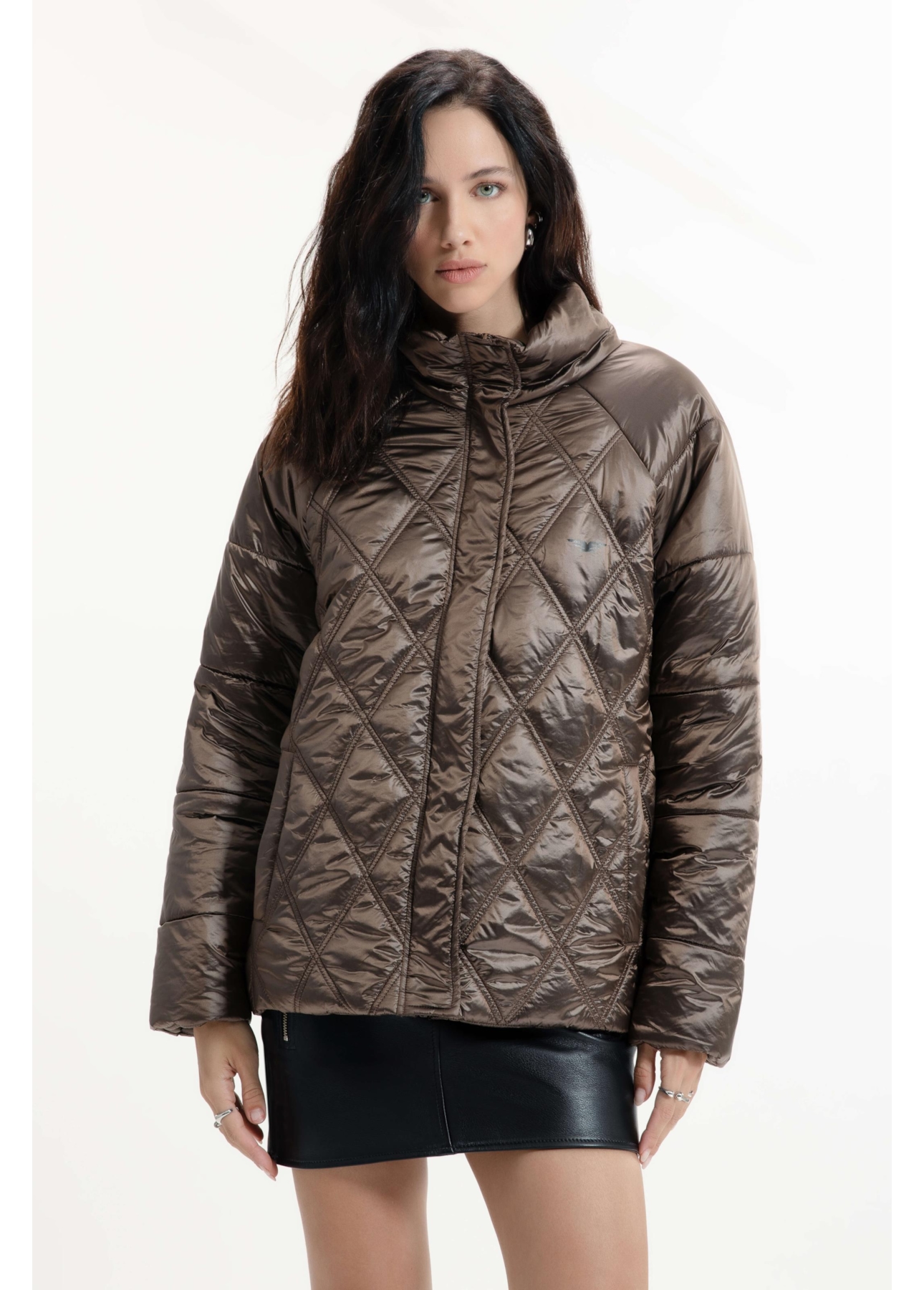 Jaqueta Puffer Metalic Raglan Bronze