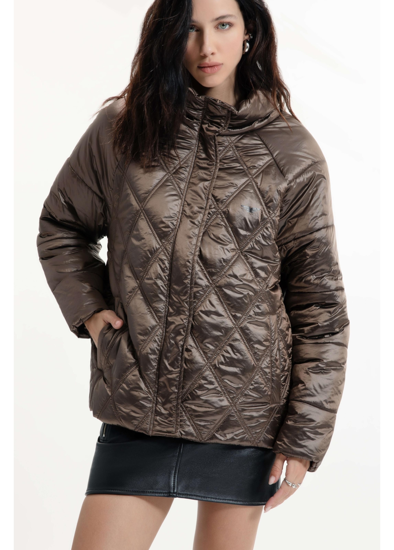 Jaqueta Puffer Metalic Raglan Bronze