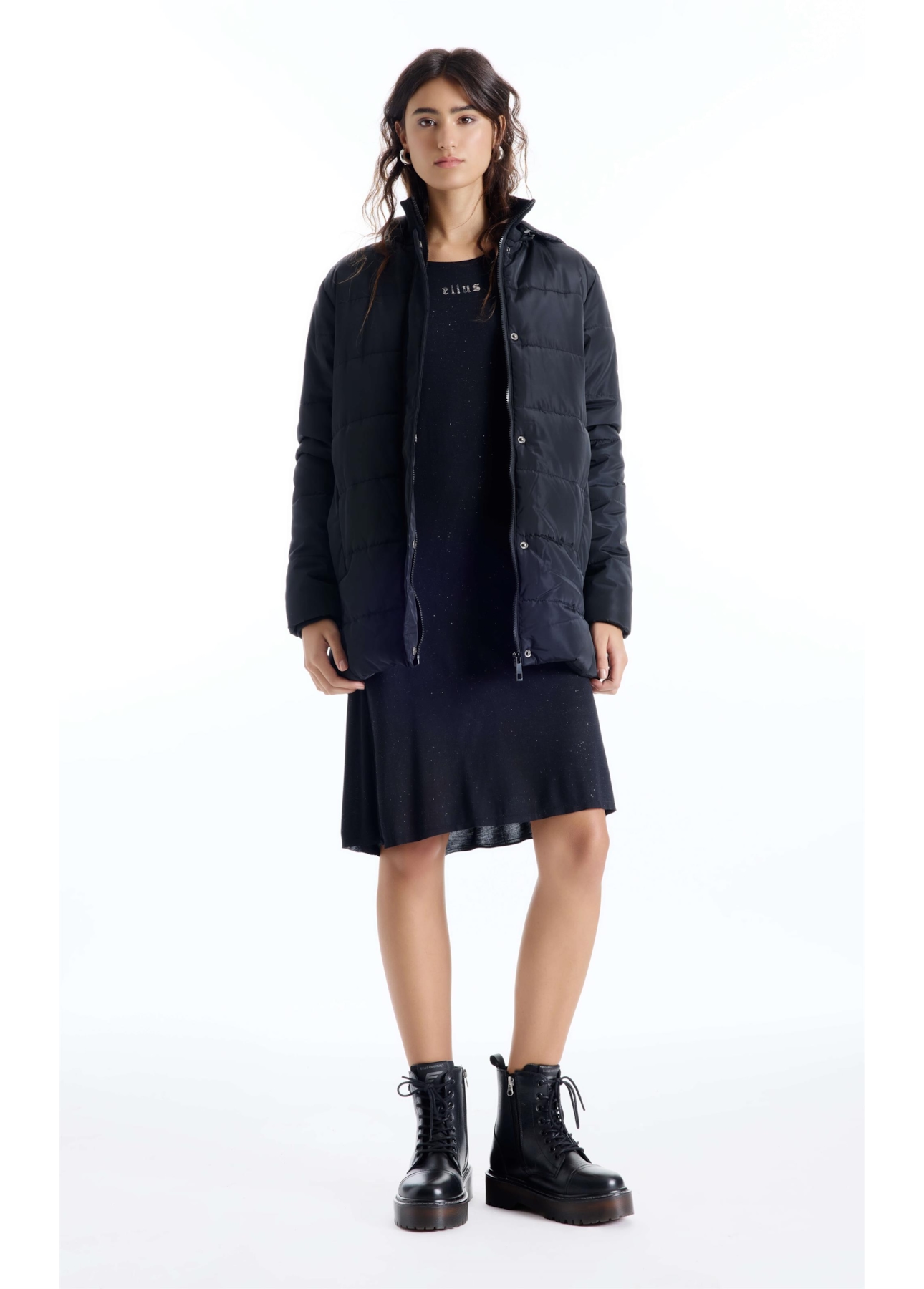 Jaqueta Ribbon Down Quilted Puffer Jacket Preto