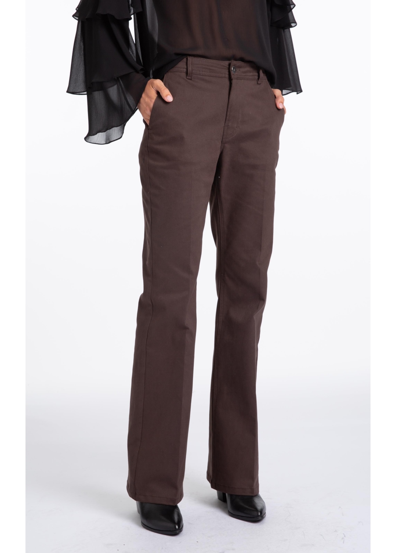 Jogging Color (Flare) b Faca Marrom Escuro