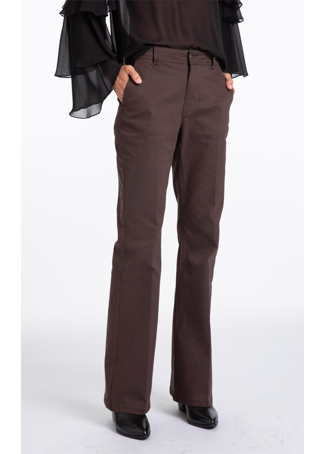 Jogging Color (Flare) b Faca Marrom Escuro
