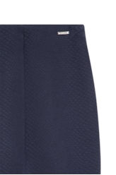 Moletom Skin Slim Back Slit Preto
