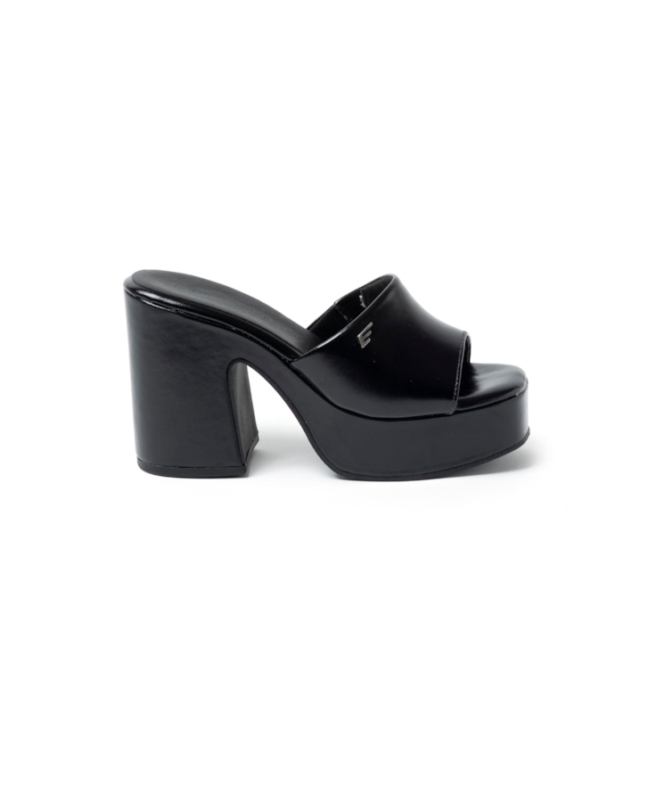 Mule Dakota Preto