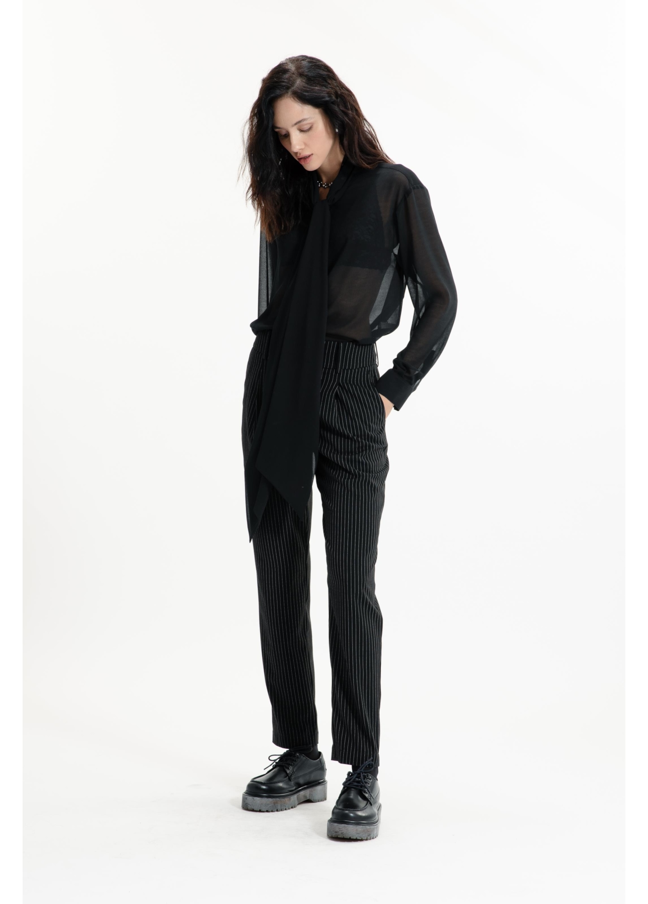 Pin Stripe High Carrot Preto