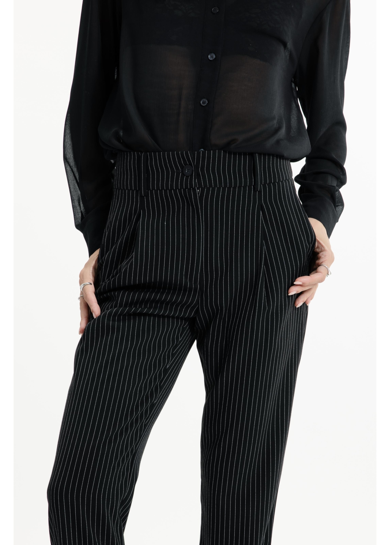 Pin Stripe High Carrot Preto